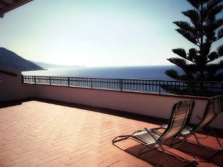 Appartamento Buganville - foto 1 (The Terrace And The Stunning View)