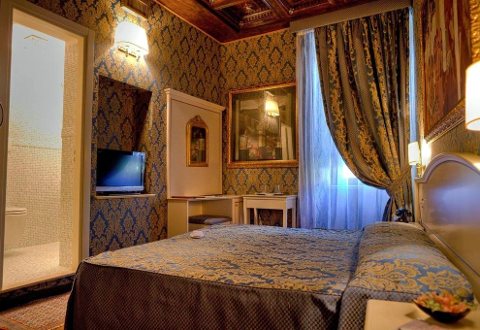 Canova Tadolini Luxury Rooms And Suites - foto 4 (Matrimoniale Classic)