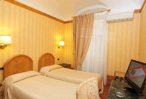 Hotel MirÒ - foto 7 (Room 104)