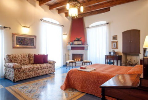 Vins Lounge Bed And Breakfast - foto 1 (Suite Castello)