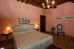 Relais Ortaglia - foto 18 (Suite Gracciano)