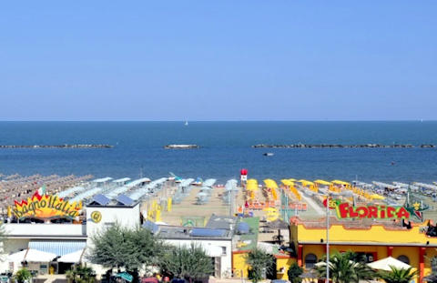 Foto HOTEL LAURA  di CESENATICO