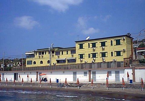 Foto HOTEL  DELLE ROSE di POZZUOLI