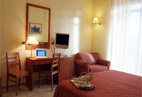 Photo HOTEL ADRIA  a BARI