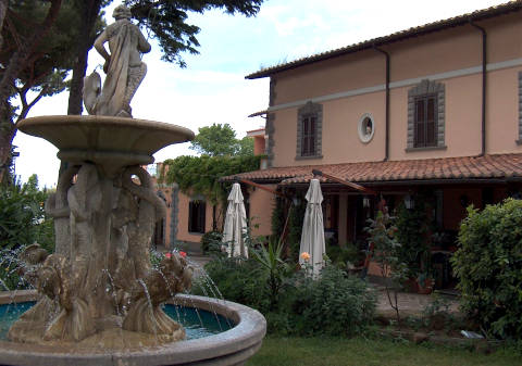 Photo HOTEL  RISTORANTE VILLA ICIDIA a FRASCATI