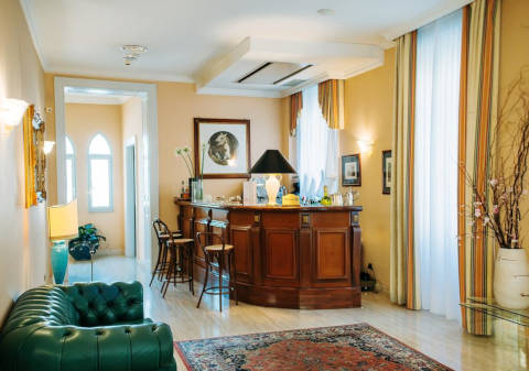 Foto HOTEL  VILLA TRAIANO di BENEVENTO