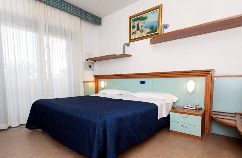 Photo HOTEL  MARINA a Roseto Degli Abruzzi