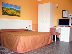 Photo RESIDENCE HOTEL  AZALEA a BAVENO