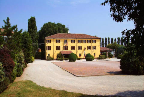 Photo HOTEL  ANTICO CASALE a VIGARANO MAINARDA