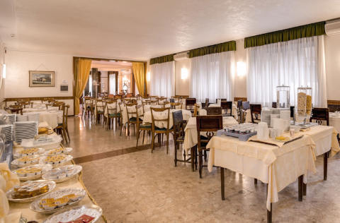 Foto HOTEL HELVETIA di VENEZIA