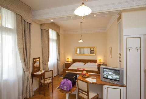 Photo HOTEL  VILLA WESTEND a MERANO