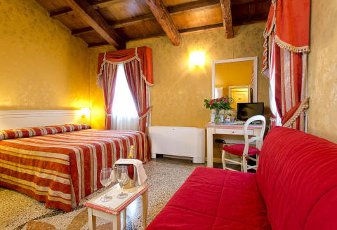 Photo HOTEL ALBERGO CA' SAN POLO a VENEZIA