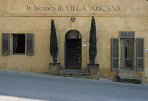 Foto B&B LA LOCANDA DI VILLA TOSCANA di BIBBONA