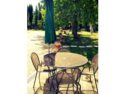 Bed & Breakfast Appartamenti Villa Olanda - foto 12 (Trilocale - Giardino)