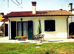 Bed & Breakfast Appartamenti Villa Olanda - foto 7 (Bilocale - Esterno)