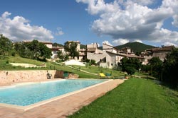 Photo B&B LE LOGGE DI SILVIGNANO DIMORA STORICA a SPOLETO