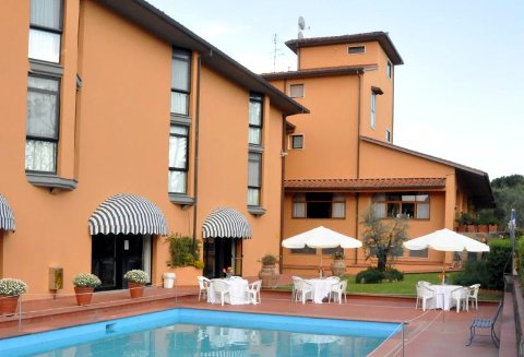 Photo HOTEL HERMITAGE a POGGIO A CAIANO