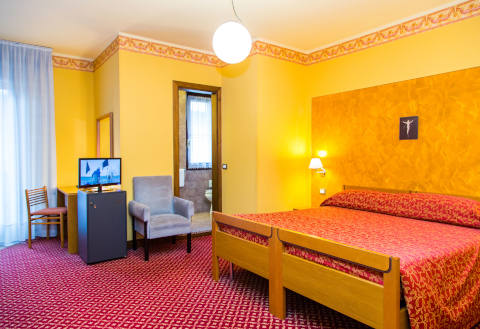 Foto HOTEL ALBERGO DIANA di BOARIO TERME