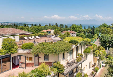 Foto HOTEL ADMIRAL  VILLA ERME di DESENZANO DEL GARDA