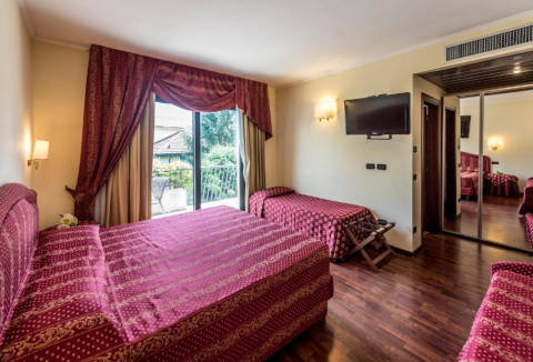 Foto HOTEL ADMIRAL  VILLA ERME di DESENZANO DEL GARDA