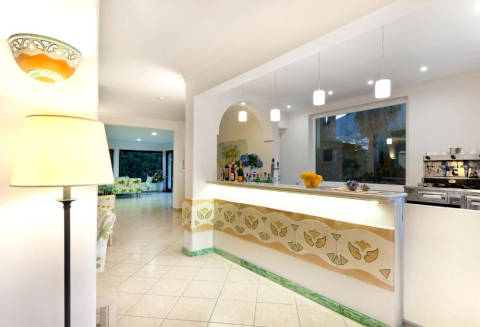 Photo HOTEL FAMILY SPA  LE CANNE a FORIO