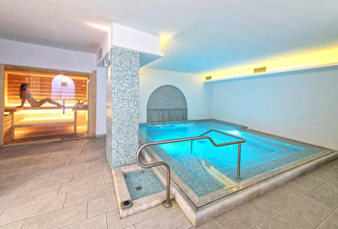 Foto HOTEL FAMILY SPA  LE CANNE di FORIO