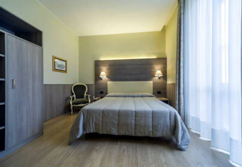 Photo HOTEL  EST a PIOMBINO