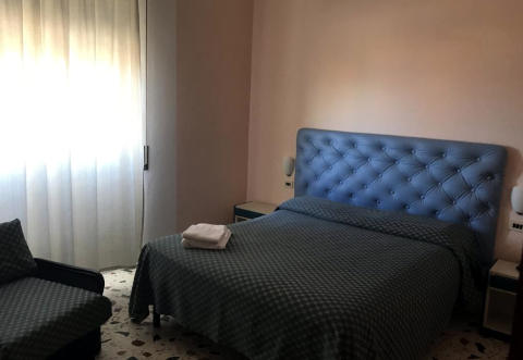 Fotos HOTEL PENSIONE CINQUE STELLE von PALINURO