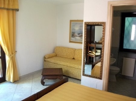 Photo HOTEL ABBARUJA a OLBIA