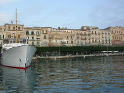 Foto B&B ORTIGIA CAMERE CON VISTA DA GIULIO  di SIRACUSA