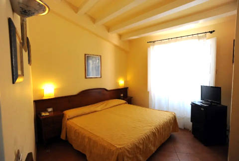 Photo HOTEL  MEDITERRANEO a SIRACUSA