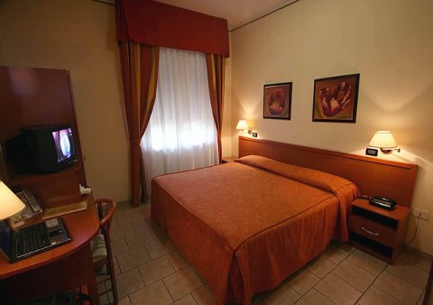 Photo HOTEL  VALMARINA a CALENZANO