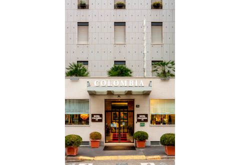 Photo HOTEL  COLOMBIA a MILANO