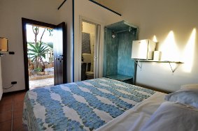 Foto B&B FELLINE IN BED AND BREAKFAST di ALLISTE