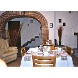 Photo B&B BED AND BREAKFAST L'ARCO DI PAOLA CUBADDA a ORISTANO