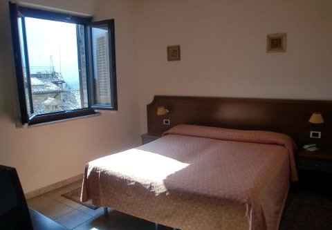 Photo HOTEL SAN PIETRO a ASSISI