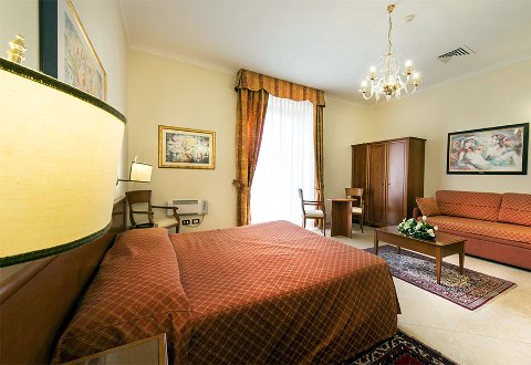 Photo HOTEL  CENTRALE a ALCAMO