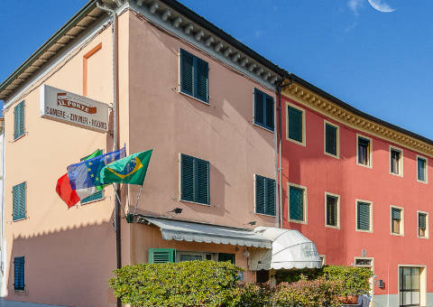 Photo AFFITTACAMERE IL PONTE a LUCCA