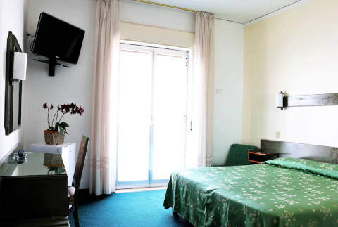 Photo HOTEL  KENNEDY a SANT'ALESSIO SICULO