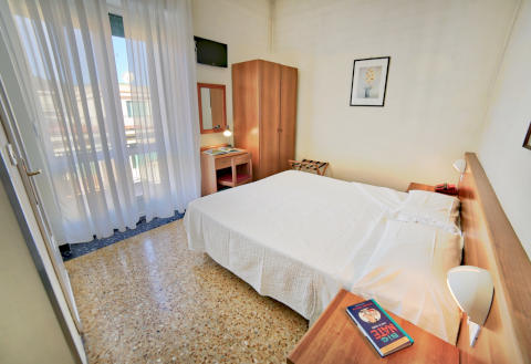 Foto HOTEL  MAYOLA di SAN BARTOLOMEO AL MARE