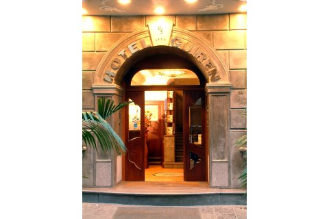 Photo HOTEL  GUIREN a NAPOLI