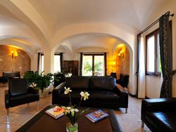 Photo HOTEL ARBATASAR  a ARBATAX