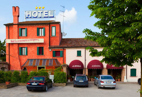 Photo HOTEL  RISTORANTE CASALTA a NOVENTA DI PIAVE