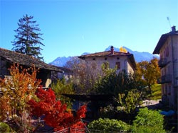 Maison Du-noyer - foto 6 (Vue Automnale Du Jardin)