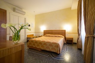 Picture of HOTEL VILLA IMPERIALE  of SPOTORNO