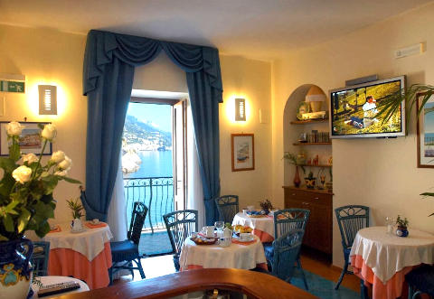 Photo B&B PALAZZO VINGIUS ACCOMMODATION a MINORI