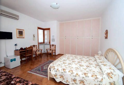 Foto B&B AL GIARDINO BED AND BREAKFAST di LECCE