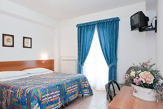 Photo HOTEL ALBERGO DELLA CORTE a PESCASSEROLI