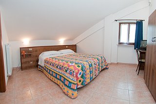 Fotos HOTEL ALBERGO DELLA CORTE von PESCASSEROLI