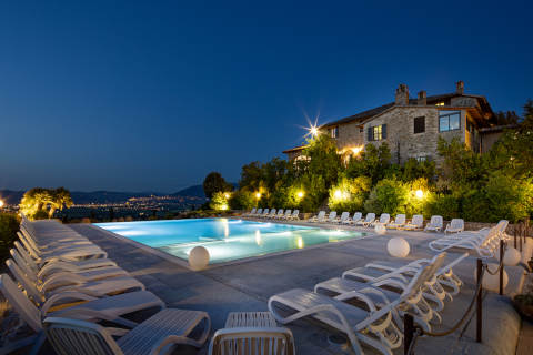 Foto CASA VACANZE POGGIO DEGLI OLIVI RELAIS PANORAMICO di BETTONA